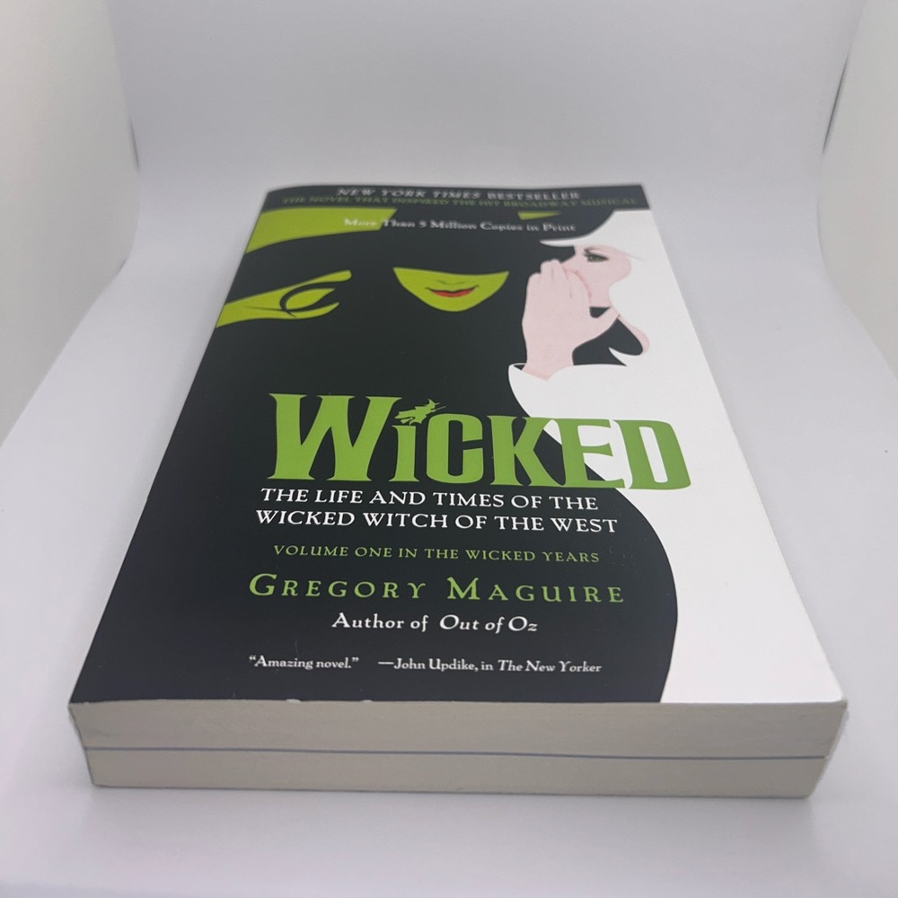 wicked by gregory maguire book